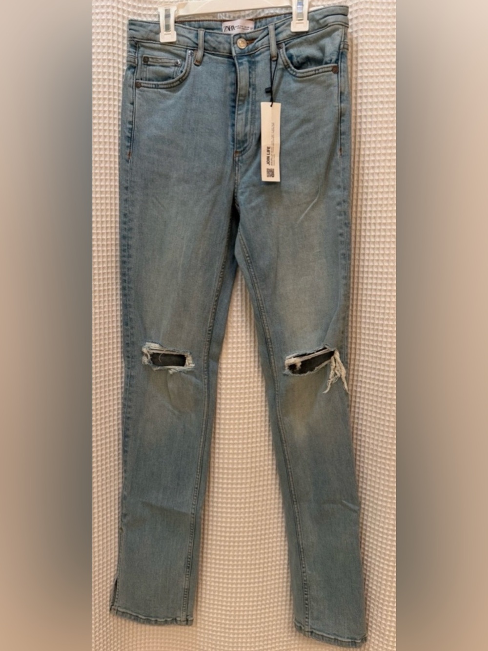 Zara Light Blue split slim fit Ripped women’s Jeans